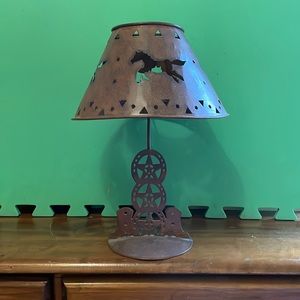 Metal Western Candle Holder with Shade